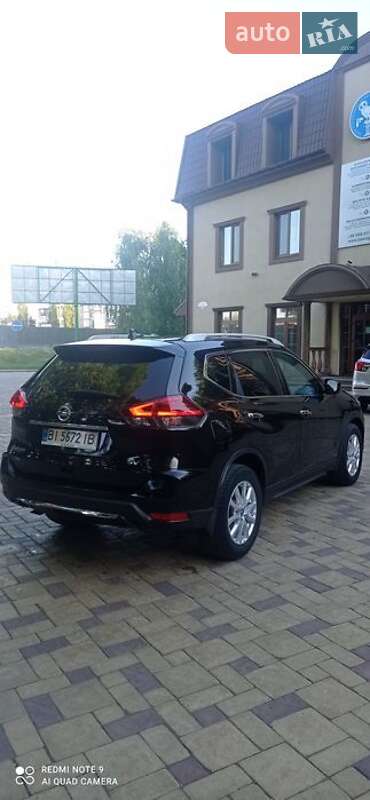 Позашляховик / Кросовер Nissan Rogue 2017 в Полтаві