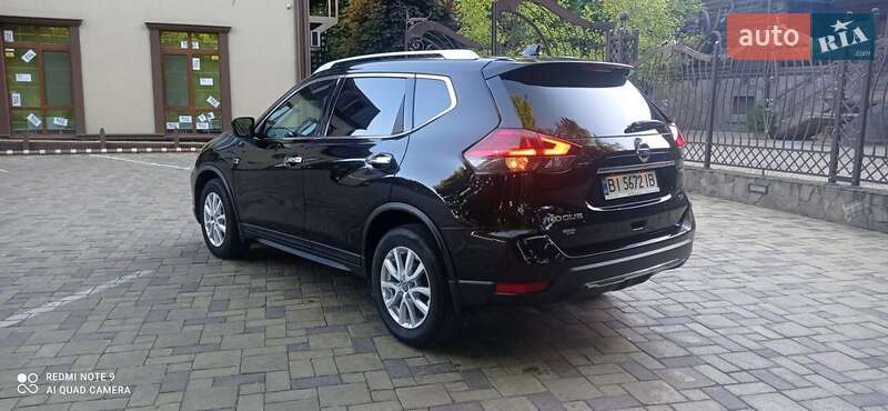 Позашляховик / Кросовер Nissan Rogue 2017 в Полтаві