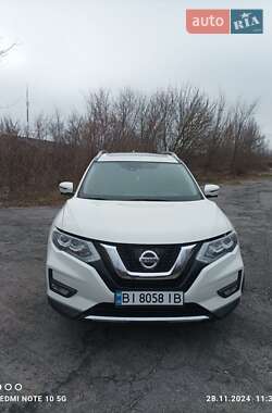 Внедорожник / Кроссовер Nissan Rogue 2018 в Кобеляках