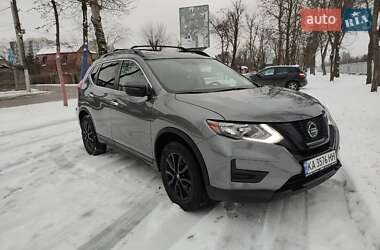 Внедорожник / Кроссовер Nissan Rogue 2018 в Киеве