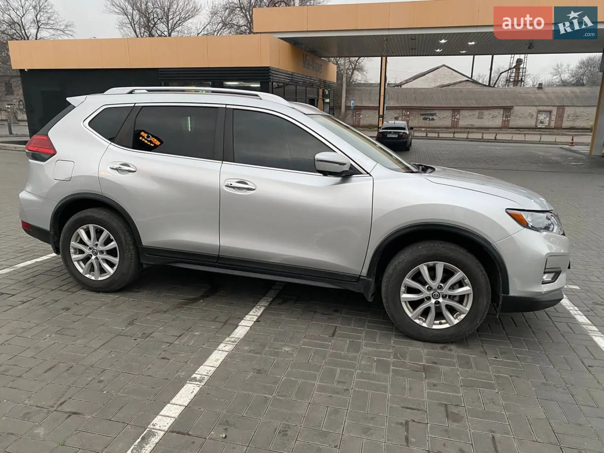 2017 Nissan Rogue - мініатюра 3