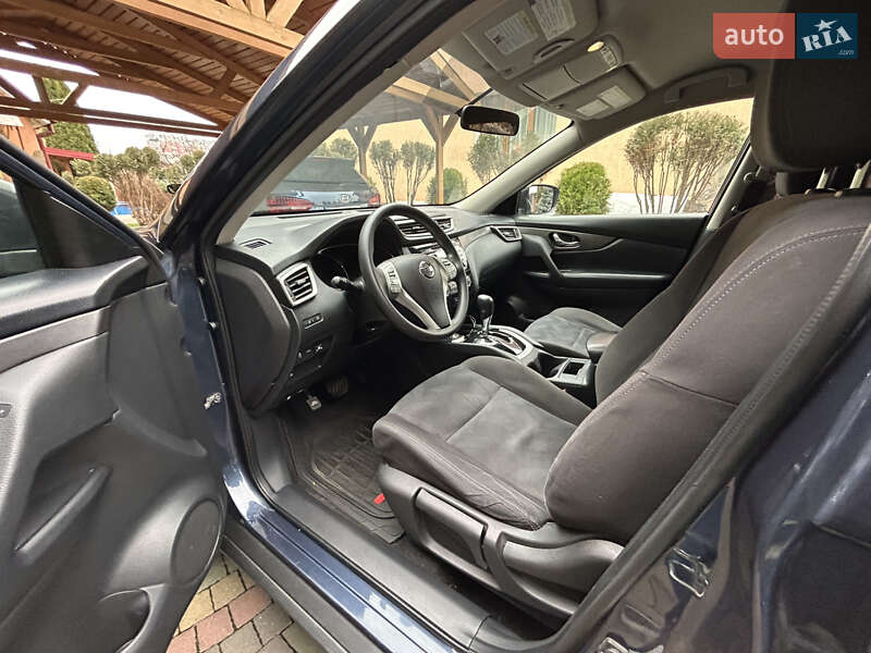 Позашляховик / Кросовер Nissan Rogue 2016 в Івано-Франківську