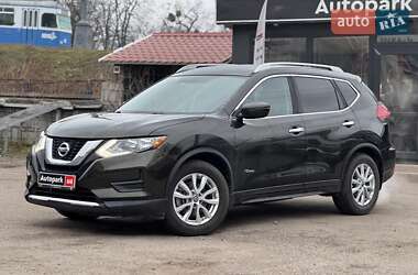 Внедорожник / Кроссовер Nissan Rogue 2017 в Виннице