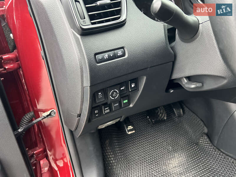 Внедорожник / Кроссовер Nissan Rogue 2018 в Виннице