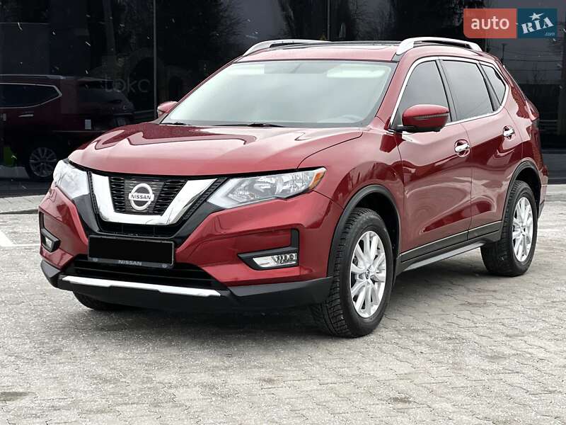 Внедорожник / Кроссовер Nissan Rogue 2018 в Виннице