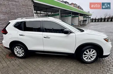 Nissan Rogue 2019