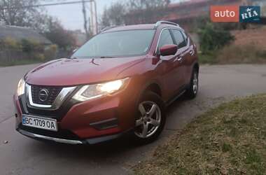 Позашляховик / Кросовер Nissan Rogue 2018 в Червонограді