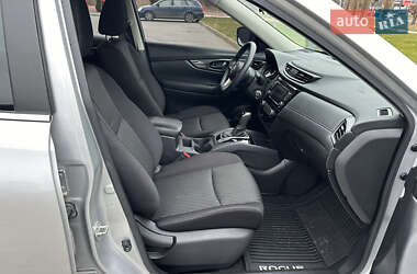 Позашляховик / Кросовер Nissan Rogue 2020 в 