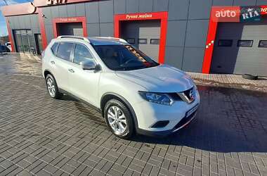 Позашляховик / Кросовер Nissan Rogue 2014 в Черкасах