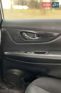 Внедорожник / Кроссовер Nissan Rogue 2014 в Кривом Роге