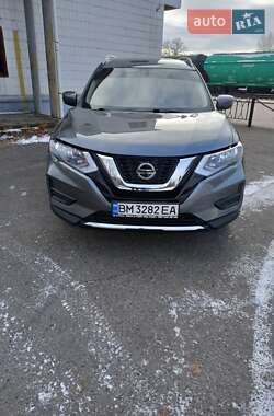 Внедорожник / Кроссовер Nissan Rogue 2018 в Ромнах