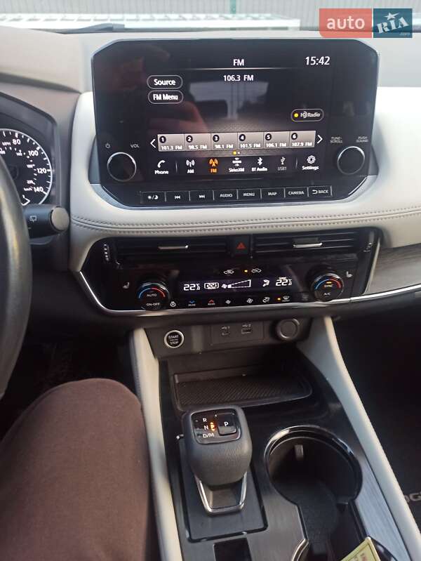 Позашляховик / Кросовер Nissan Rogue 2020 в Івано-Франківську
