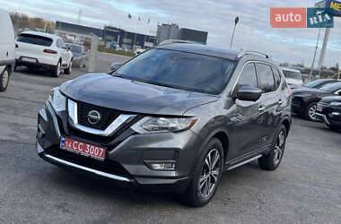 Позашляховик / Кросовер Nissan Rogue 2017 в Львові