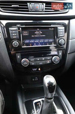 Позашляховик / Кросовер Nissan Rogue 2020 в 