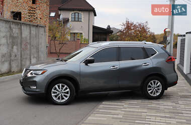 Позашляховик / Кросовер Nissan Rogue 2020 в 