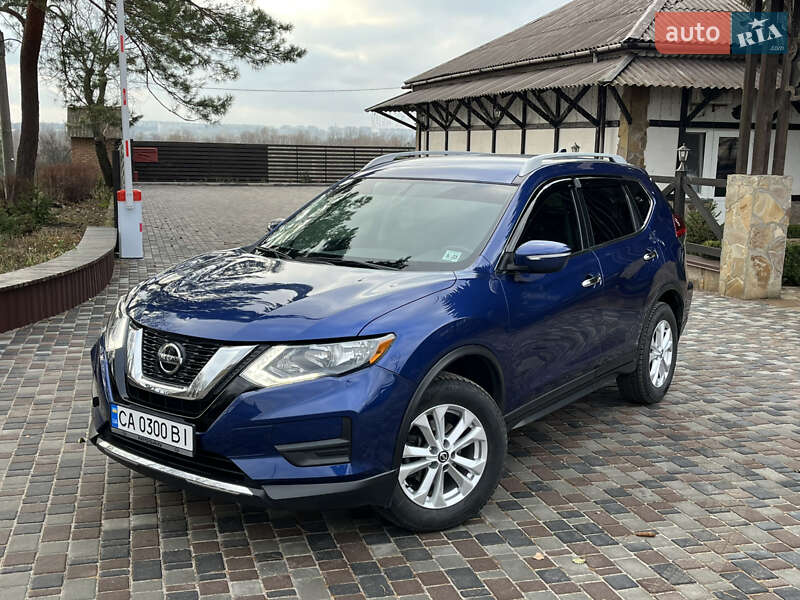 Позашляховик / Кросовер Nissan Rogue 2018 в Смілі