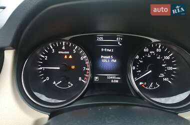 Позашляховик / Кросовер Nissan Rogue 2016 в 