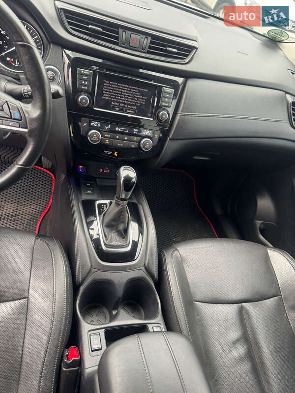 Внедорожник / Кроссовер Nissan Rogue 2019 в Киеве