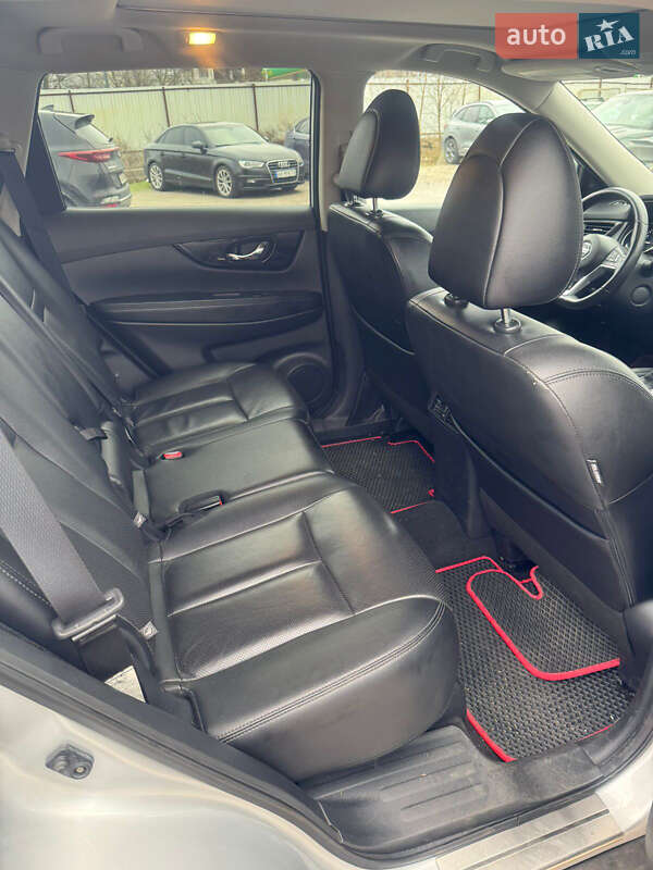 Внедорожник / Кроссовер Nissan Rogue 2019 в Киеве