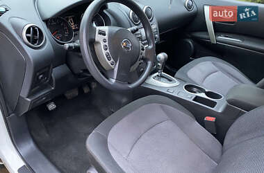 Позашляховик / Кросовер Nissan Rogue 2012 в Стрию