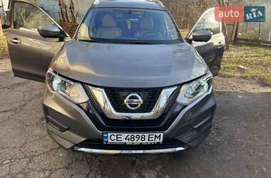 Позашляховик / Кросовер Nissan Rogue 2016 в Чернівцях