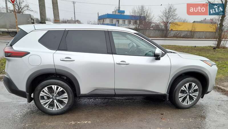 Позашляховик / Кросовер Nissan Rogue 2021 в Чернігові