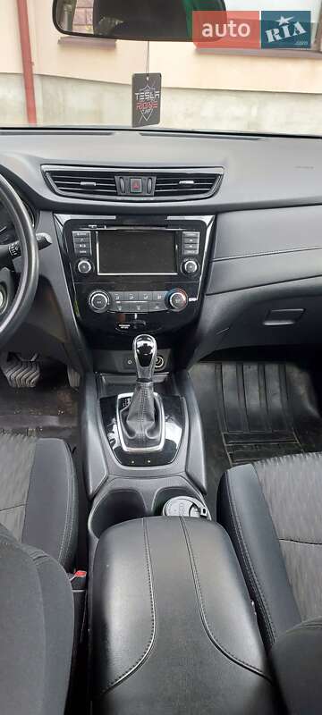 Внедорожник / Кроссовер Nissan Rogue 2019 в Болехове