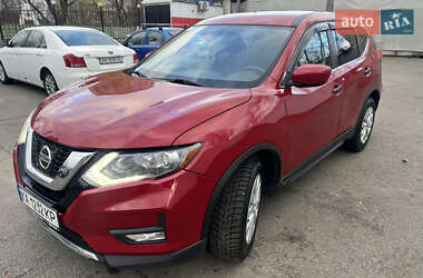 Внедорожник / Кроссовер Nissan Rogue 2017 в 