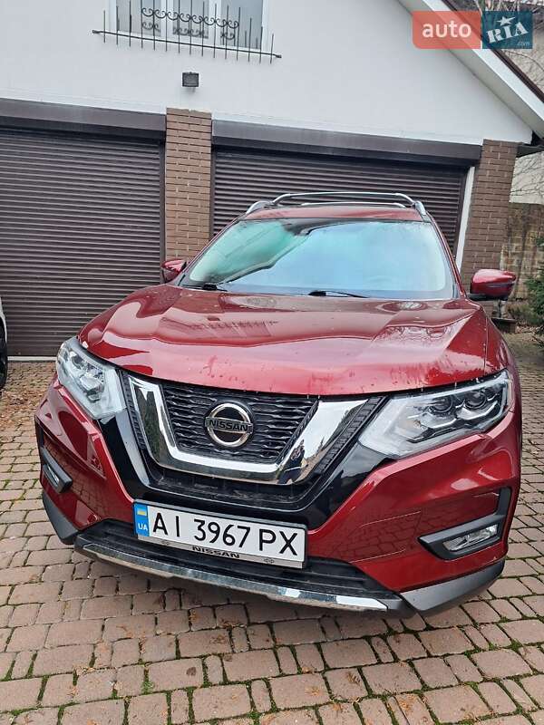 Внедорожник / Кроссовер Nissan Rogue 2018 в Киеве