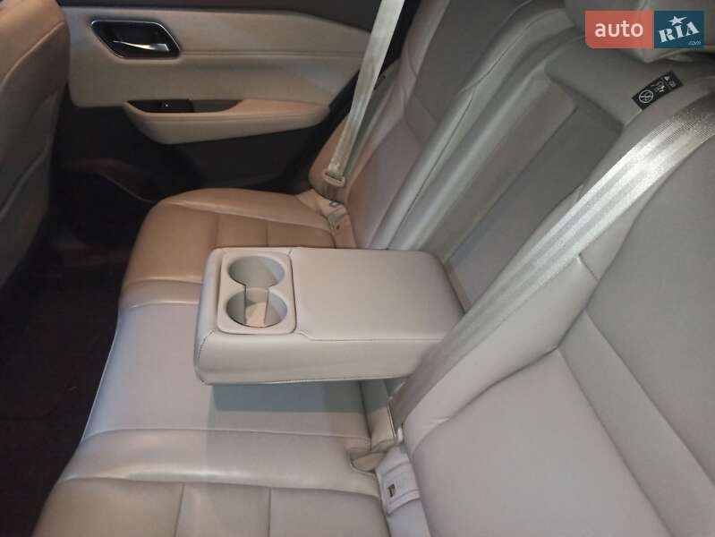 Позашляховик / Кросовер Nissan Rogue 2020 в Івано-Франківську