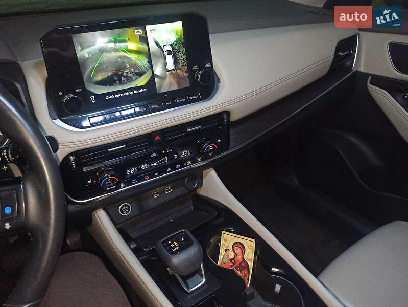 Позашляховик / Кросовер Nissan Rogue 2020 в Івано-Франківську