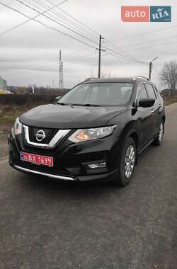 Внедорожник / Кроссовер Nissan Rogue 2018 в Казатине