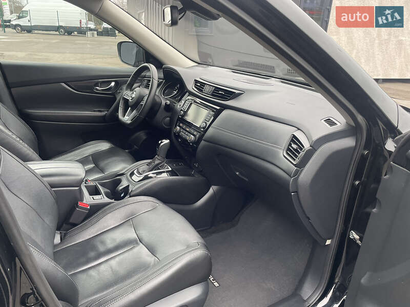 Внедорожник / Кроссовер Nissan Rogue 2019 в Киеве