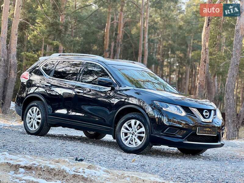 Позашляховик / Кросовер Nissan Rogue 2016 в Києві