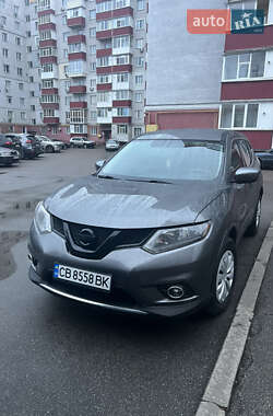 Позашляховик / Кросовер Nissan Rogue 2016 в Києві