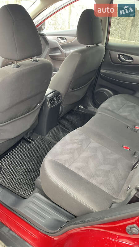 Внедорожник / Кроссовер Nissan Rogue 2016 в Белой Церкви