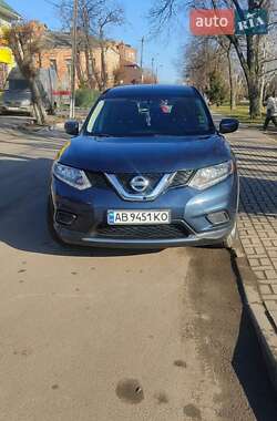 Позашляховик / Кросовер Nissan Rogue 2016 в Бару