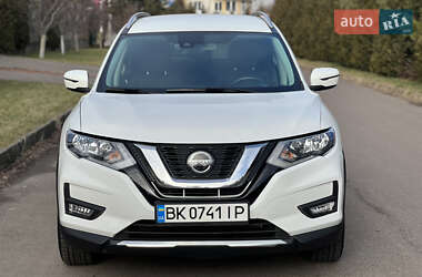 Позашляховик / Кросовер Nissan Rogue 2018 в Рівному