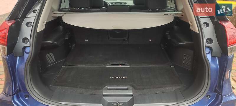 Позашляховик / Кросовер Nissan Rogue 2018 в Мукачевому