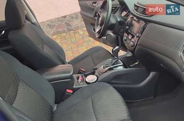 Позашляховик / Кросовер Nissan Rogue 2018 в 
