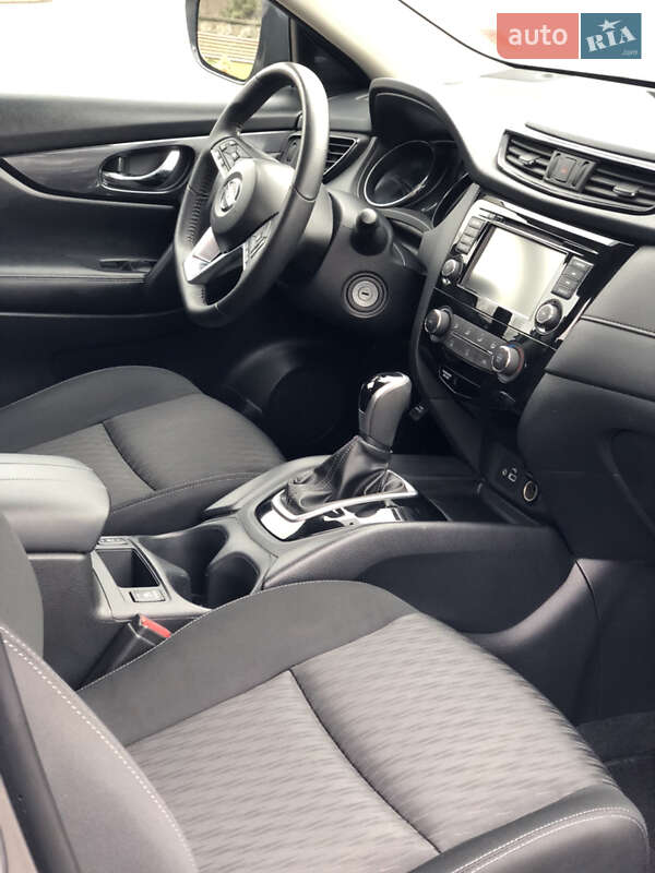 Внедорожник / Кроссовер Nissan Rogue 2019 в Кременчуге