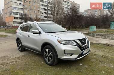 Внедорожник / Кроссовер Nissan Rogue 2018 в Запорожье