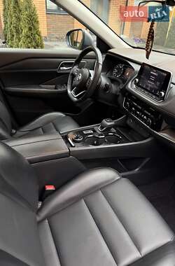 Внедорожник / Кроссовер Nissan Rogue 2021 в 