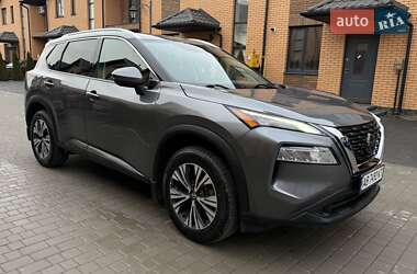 Внедорожник / Кроссовер Nissan Rogue 2021 в 