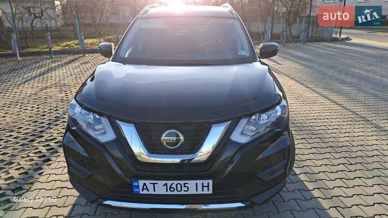 Внедорожник / Кроссовер Nissan Rogue 2018 в Ивано-Франковске