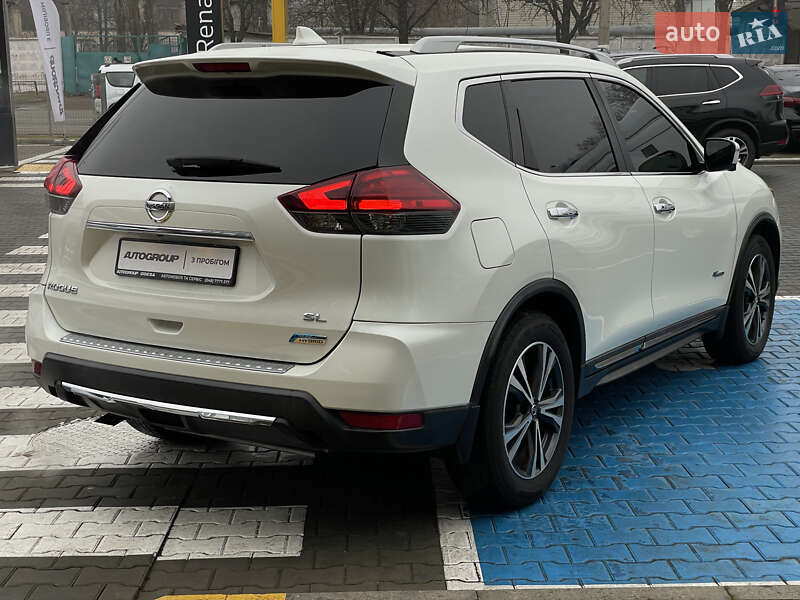 Внедорожник / Кроссовер Nissan Rogue 2017 в Одессе