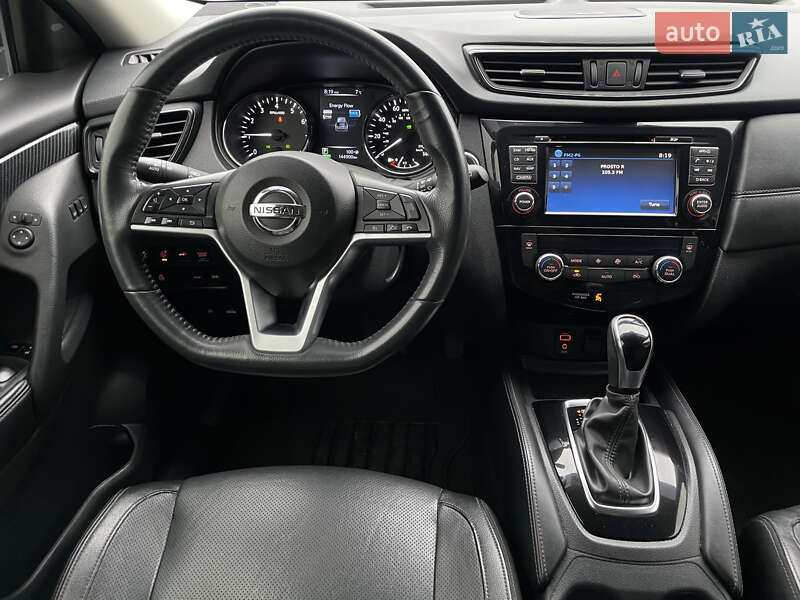 Внедорожник / Кроссовер Nissan Rogue 2017 в Одессе