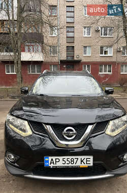 Внедорожник / Кроссовер Nissan Rogue 2015 в Запорожье