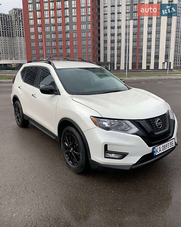 Позашляховик / Кросовер Nissan Rogue 2018 в Києві