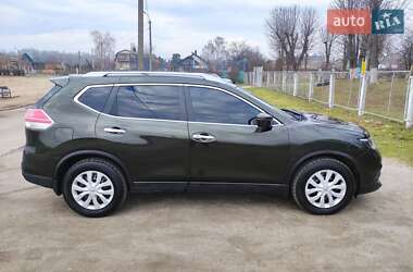 Внедорожник / Кроссовер Nissan Rogue 2016 в 